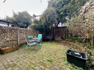 Photo 21- click for photo gallery